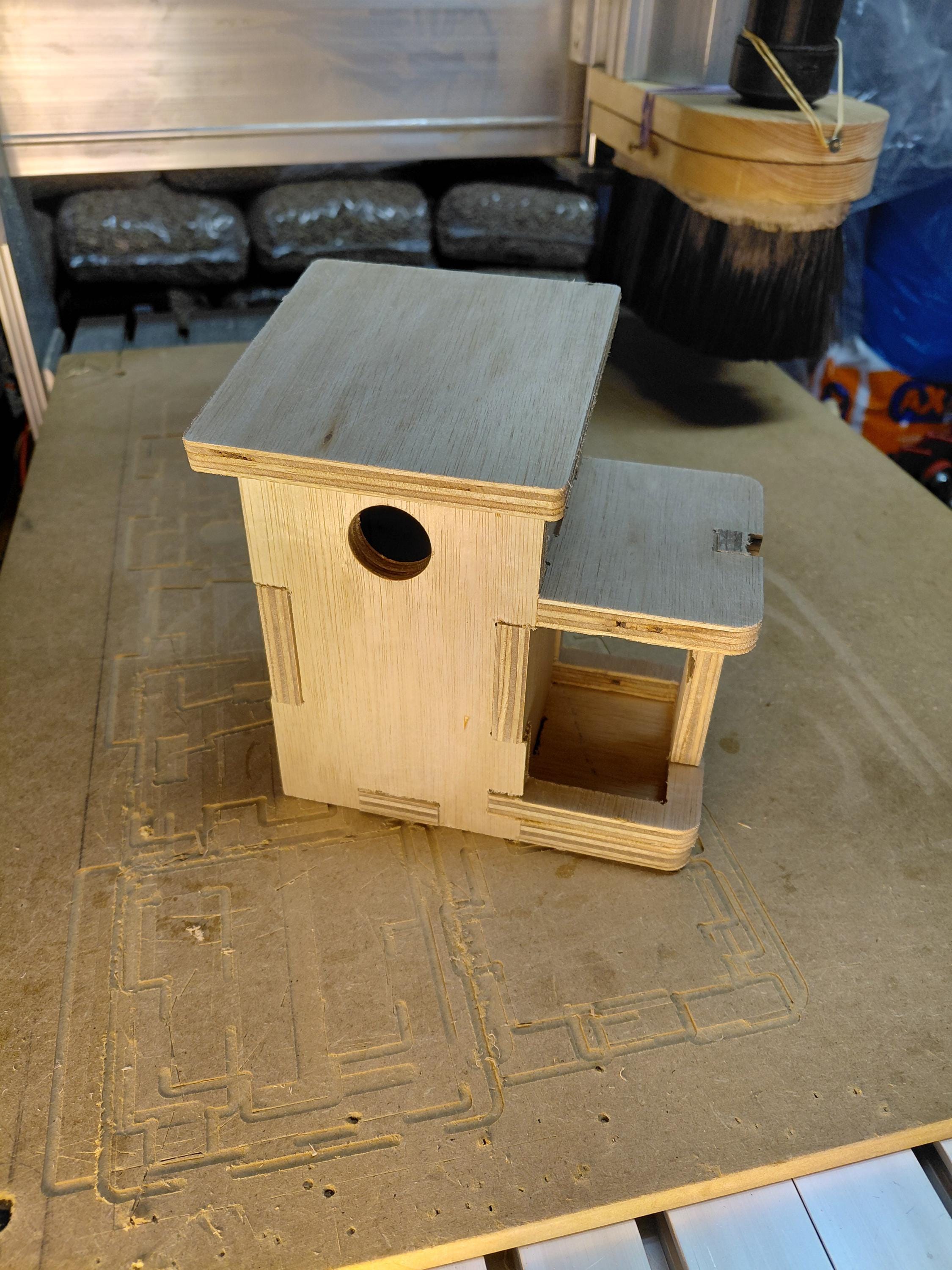 Fichier CNC nichoir à oiseaux – modèle pour fraiseuse CNC, téléchargement digital dxf svg ai pdf crv crv3d